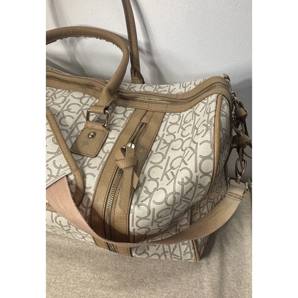 Calvin Klein Travel Weekender Duffle Bag All Over Logo Eggshell Beige Large 21”